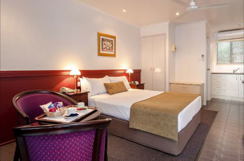 Central Studio Accommodation - Sunshine Coast Guide 0