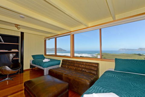 Cloudy Bay Villa - Sunshine Coast Guide 5