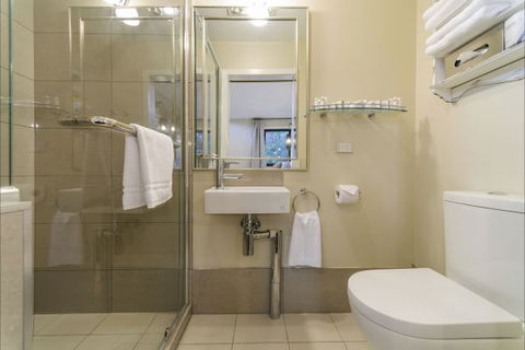 Coastal Pods Wynyard - Sunshine Coast Guide 8