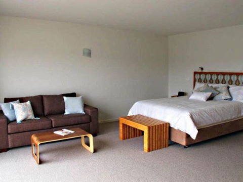 Cove Kettering - The - Sunshine Coast Guide 2