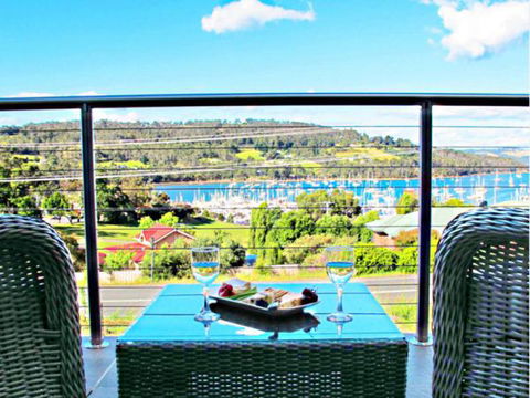 Cove Kettering - The - Sunshine Coast Guide 3