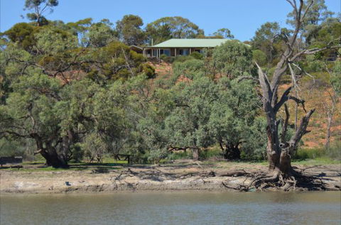 Coongalena View - Sunshine Coast Guide 0