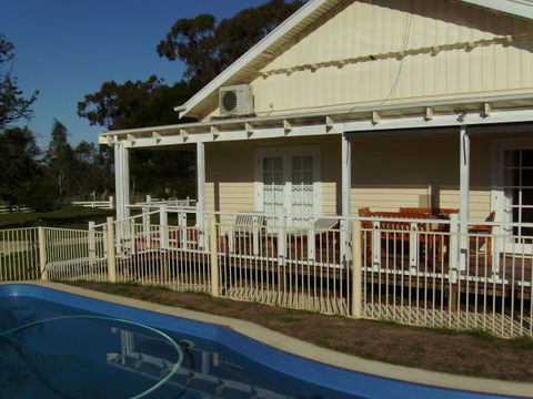 Daisyburn Homestead - Sunshine Coast Guide 3