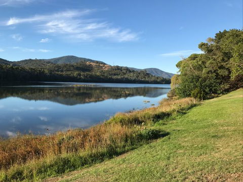 Eildon Pondage Holiday Park - Sunshine Coast Guide 0