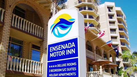 Ensenada Motor Inn And Suites - Sunshine Coast Guide 10