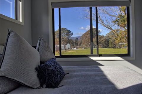 Lusso KV - Sunshine Coast Guide 1
