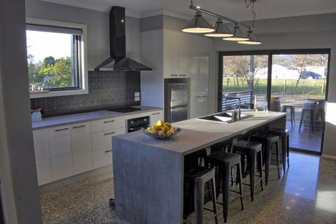 Lusso KV - Sunshine Coast Guide 2