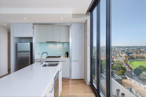 Mantra St Kilda Road - Sunshine Coast Guide 7