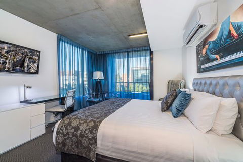 Mantra St Kilda Road - Sunshine Coast Guide 8