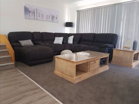 Sass Abode - Sunshine Coast Guide 4