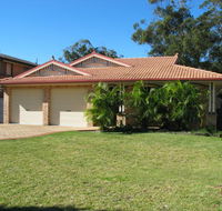 Seawest - Hawks Nest Accommodation - Sunshine Coast Guide