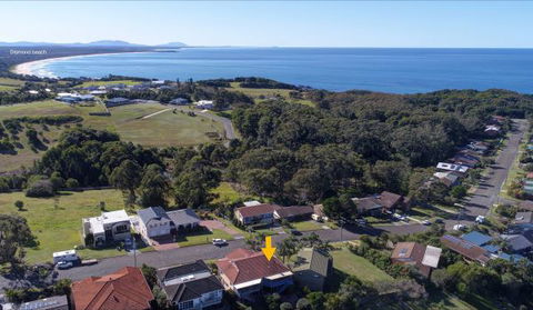 Sea And Tee - Seaside Hideaway - Sunshine Coast Guide 0