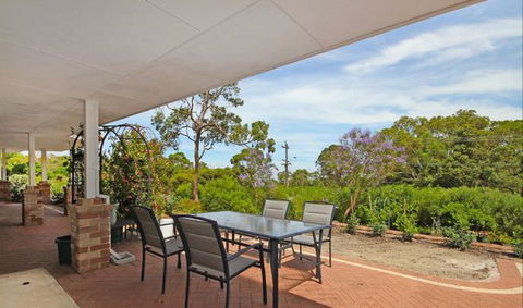 The Good Life B And B - Sunshine Coast Guide 0