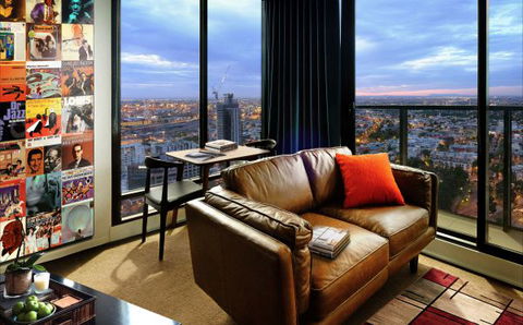 The Jazz Corner Hotel - Sunshine Coast Guide 0