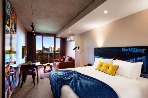 The Jazz Corner Hotel - Sunshine Coast Guide 2