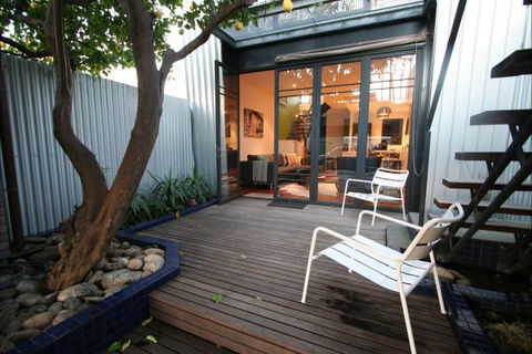Two Five Zero / Richmond - Sunshine Coast Guide 8