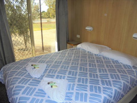 Wagga Wagga Tourist Park - Sunshine Coast Guide 3