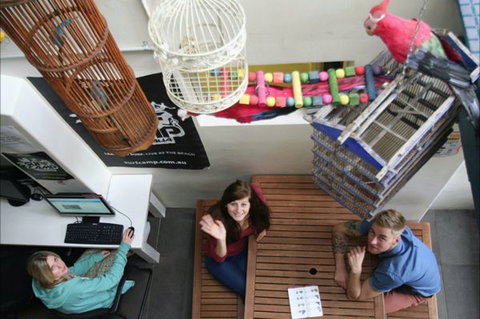 Zing! Backpackers Hostel - Sunshine Coast Guide 3