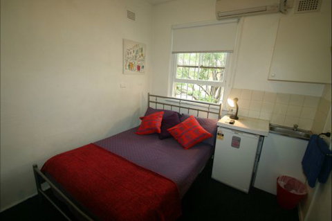 Zing! Backpackers Hostel - Sunshine Coast Guide 5