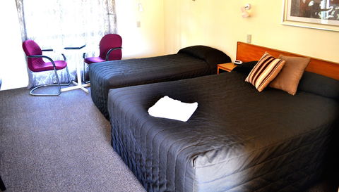 All Settlers Motor Inn - Sunshine Coast Guide 3