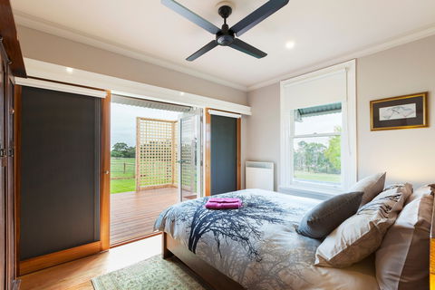 Amaroo Farm - Sunshine Coast Guide 2
