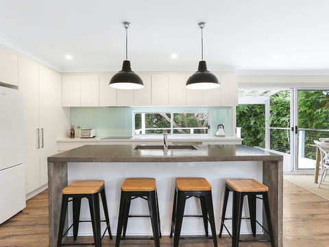 Amalfi Beach House - Sunshine Coast Guide 1