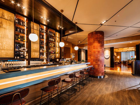 Amora Hotel Jamison Sydney - Sunshine Coast Guide 4