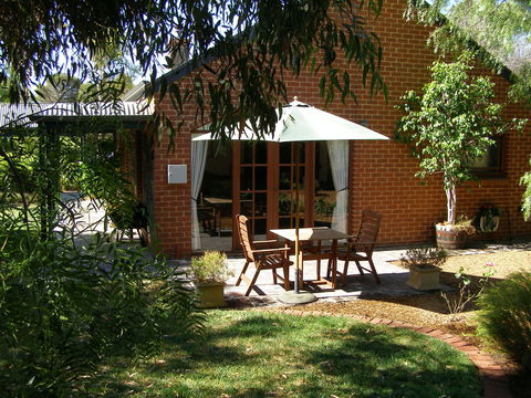 Anchor Cottage - Sunshine Coast Guide 6