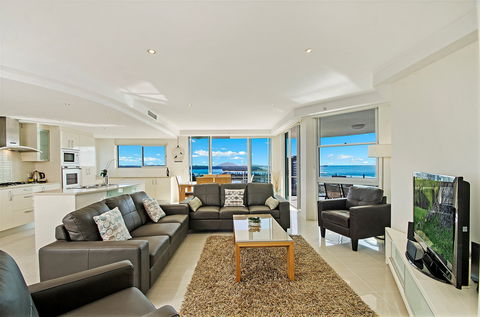 Aqua Vista Luxury Resort - Sunshine Coast Guide 2