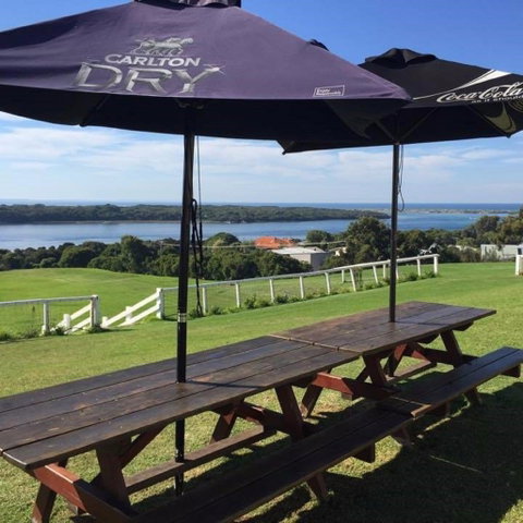 Augusta Hotel Motel - Sunshine Coast Guide 2