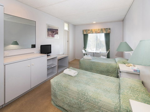 Augusta Hotel Motel - Sunshine Coast Guide 7