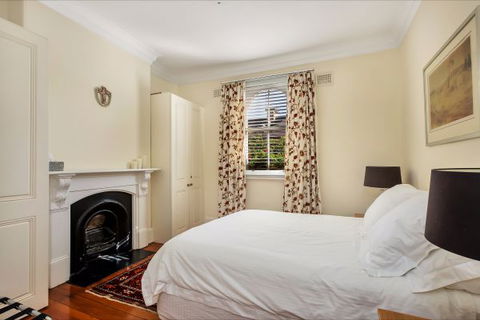 Carlson Terrace - Sunshine Coast Guide 7