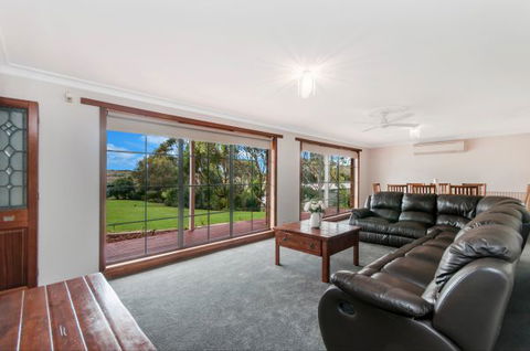 Cooks Retreat Warrnambool - Sunshine Coast Guide 2