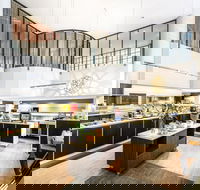 Ibis Melbourne Hotel  Apartments - Sunshine Coast Guide