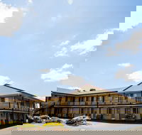 Lilac City Motor Inn and Steakhouse - Sunshine Coast Guide