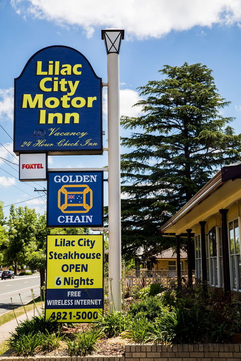 Lilac City Motor Inn And Steakhouse - Sunshine Coast Guide 7