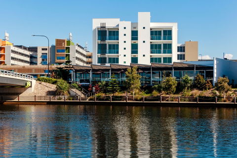 Mercure Sunshine Coast Kawana Waters - Sunshine Coast Guide 0