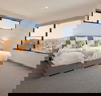 Mountview 43 - Sunshine Coast Guide