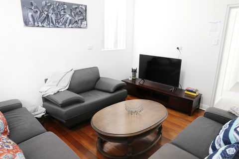 Myola Coogee Accommodation - Sunshine Coast Guide 5