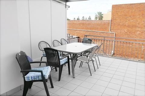 Myola Coogee Accommodation - Sunshine Coast Guide 7