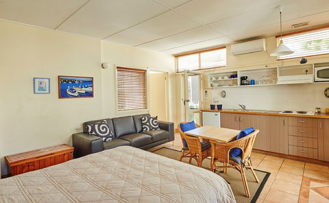 Seahaven Village - Sunshine Coast Guide 3