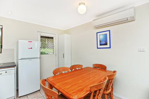 Unit 3, 5-/ Surf Avenue, Carrickalinga - Sunshine Coast Guide 4