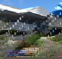 Vivonne Bay Island Getaway - Sunshine Coast Guide