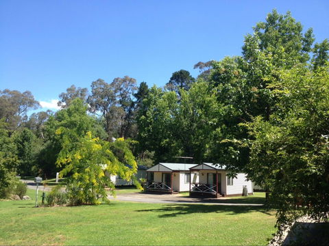 Yackandandah Holiday Park - Sunshine Coast Guide 1