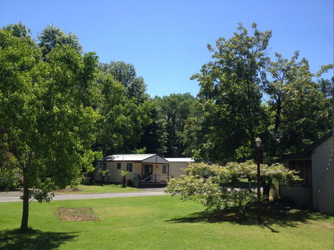 Yackandandah Holiday Park - Sunshine Coast Guide 3
