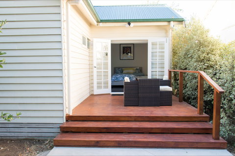 A Coonawarra Experience - Sunshine Coast Guide 2