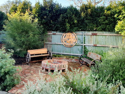 Alkira Garden Studios - Sunshine Coast Guide 2