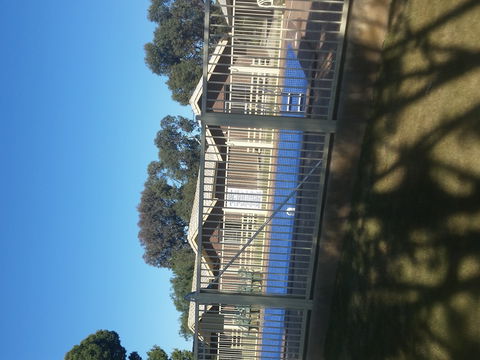 ARDROSSAN - Highview Holiday Village - Sunshine Coast Guide 1