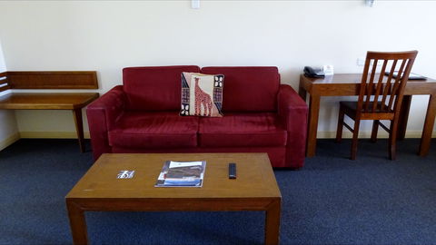 Armidale Pines Motel - Sunshine Coast Guide 2