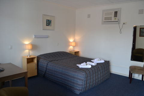 Barossa Gateway Motel - Sunshine Coast Guide 2